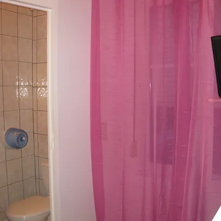 Le Monopole Hotel *
