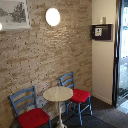 Le Monopole Hotel *